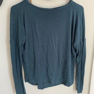 Elegant Teal Long Sleeve Women's Workout Yoga Top